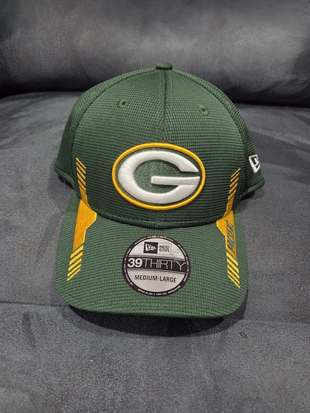 NFL Green Bay Packer 2021 Side Line Men's Cap NEW ERA 39THIRTY (Medium-Large)